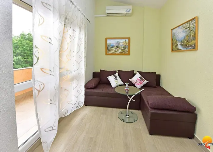 Kjara Διαμέρισμα *